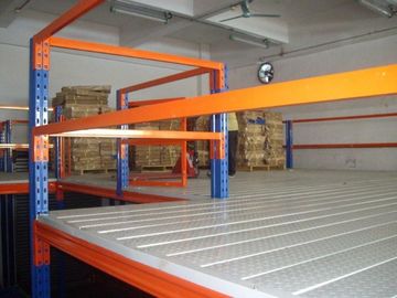 Estantería selectiva del entresuelo y plataforma de acero de varias filas de los sistemas del tormento